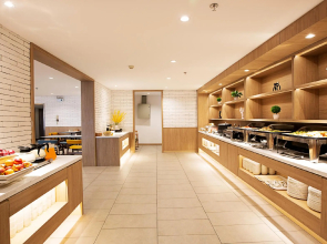 Hanting Premium Hotel Xinyang Railway Station