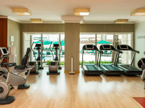 Sheraton Dubai Creek Hotel & Towers