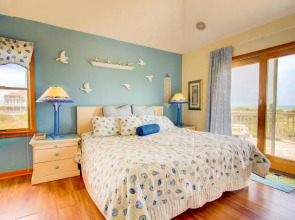 1240 Whale Song I Ocean View