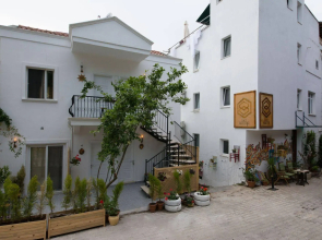 8 Pansiyon
