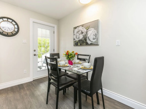 2BR Units With King Bed - Mins to Byward Market