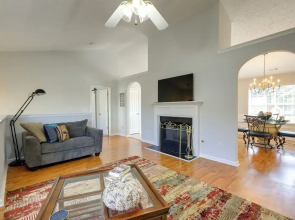 Spacious Georgia Home w/ Deck, Grills & Fireplace!