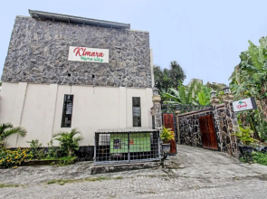 OYO 91696 Kimara Homestay & Resto