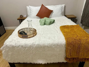 Prime Location - Top Rated - Clean - Parking Free