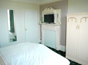 Athol Park Guest House