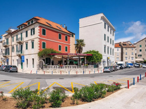 Galeria Valeria Seaside Downtown - MAG Quaint & Elegant Boutique Hotel