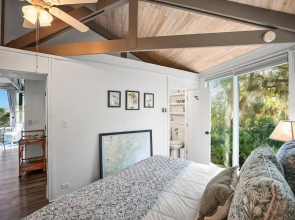 Charming 2-bed, 2-bath Home, Resort Access and Golf Cart Included!