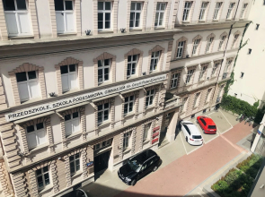 Anton Apartments