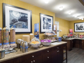 Hampton Inn Seaport Financial District