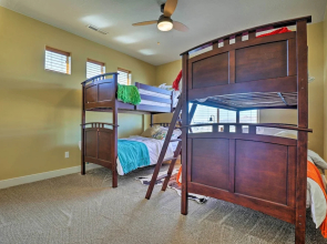 La Verkin Home w/ Hot Tub, Kayaks, & Bikes!