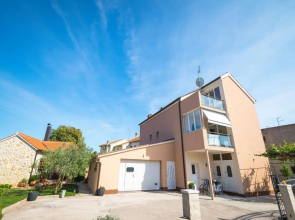 Apartments Sunny Garden