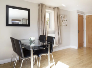 Saracens Courtyard Apartments