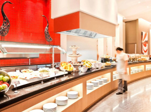 Отель Ibis Mall Avenue Dubai