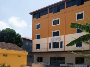 Oyo 740 Joyful Hotel