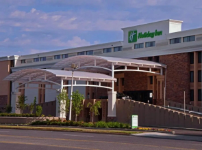 Clarion Hotel & Suites Conference Center Memphis Airport