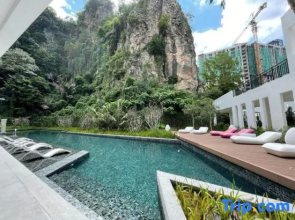 IWH The Cove Premium Suites