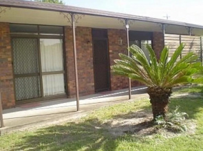 Pet friendly lowset home with room for a boat, Wattle Ave, Bongaree