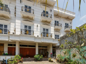 Arafah Guest House by RedDoorz