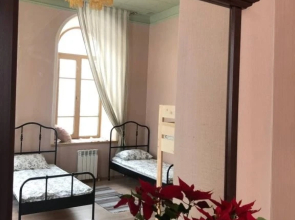 Dom Demidovykh Hostel