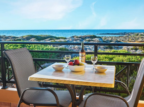 Nanakis Beach Hotel