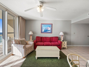 Pelican Beach 1207 1 Bedroom Condo by Pelican Beach Management