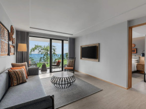 Four Points by Sheraton Phuket Patong Beach Resort