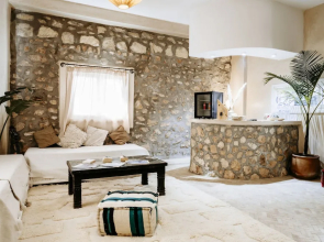 The Yogi Surfer - VILLA