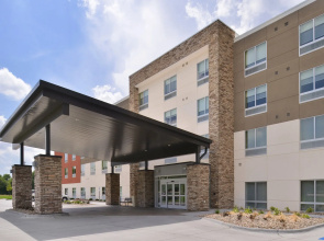 Holiday Inn Express & Suites Omaha Airport by IHG