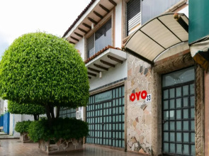 OYO Hotel Continental