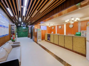 Xinzheng Marriott Business Hotel (Shuanghu Avenue Subway Station)
