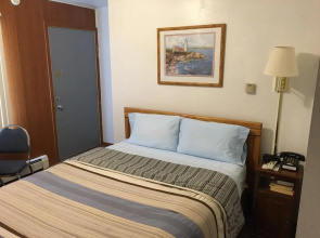 Coho Motel and Suites