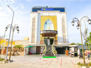 Fabhotel Prime Royal Inn Suites