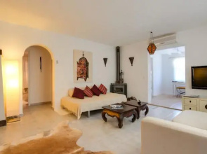 Villa Salinas