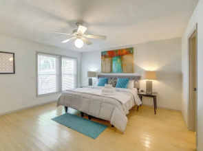 Home w/ Trail Access & Fire Pit in Bella Vista!