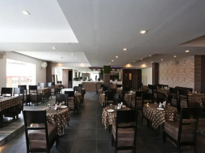 Hotel Stonewood by OYO Rooms