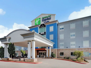 Holiday Inn Express & Suites Dallas W - I-30 Cockrell Hill
