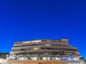 Sea View Luxury Rooms Seven of Nine