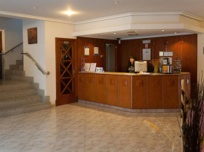 Universal Aparthotel Elisa
