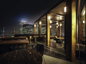 Отель Novotel London Canary Wharf 