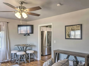 Morgantown Home w/ Patio: Near WVU Football!