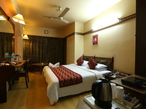Hotel Rajmahal