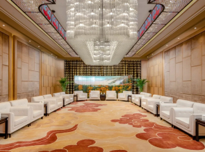 Felton Grand Hotel Bazhong