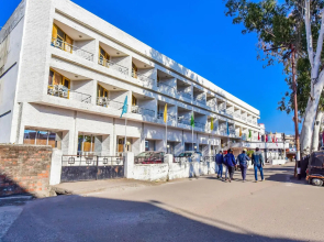 OYO 76836 Hotel Meridian