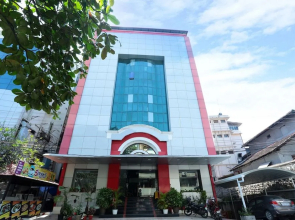 OYO Flagship  17345 MG Road