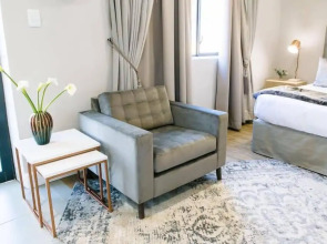 30 On Whites Guest House