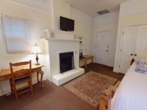 Preston Suite #8