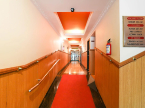 Collection O 70446 Hotel Rajwada
