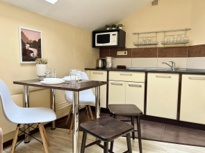 Rental Family Rooms (Рентал Фэмили) на улице 25 Октября