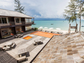 Курортный отель Baan Ploy Sea