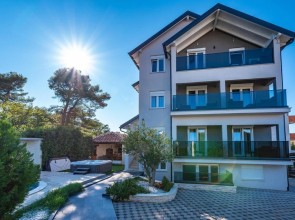 Nice Home in Zadar With Wifi and 8 Bedrooms
